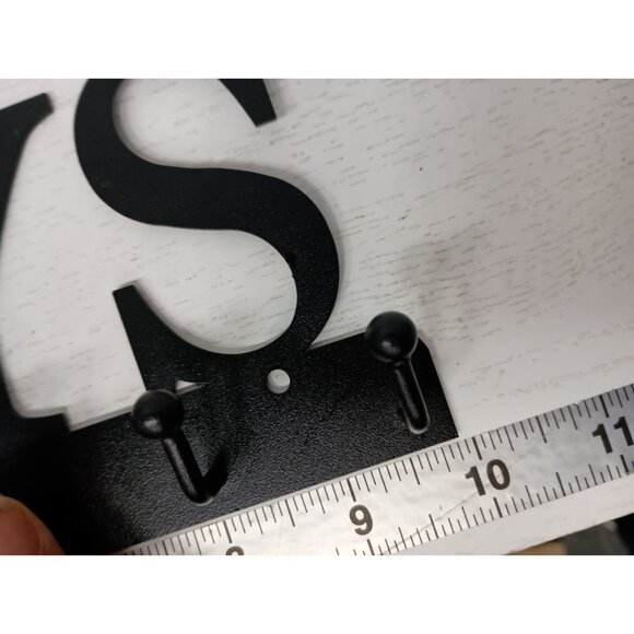 Vintage Black Metal Keys Carved Wall Hanging Key Holder Rack 7 Hook Industrial - Picture 4 of 5